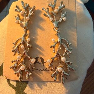 Chloe + Isabel Gold Coral Branch Earrings with Pearls Accent
B1
